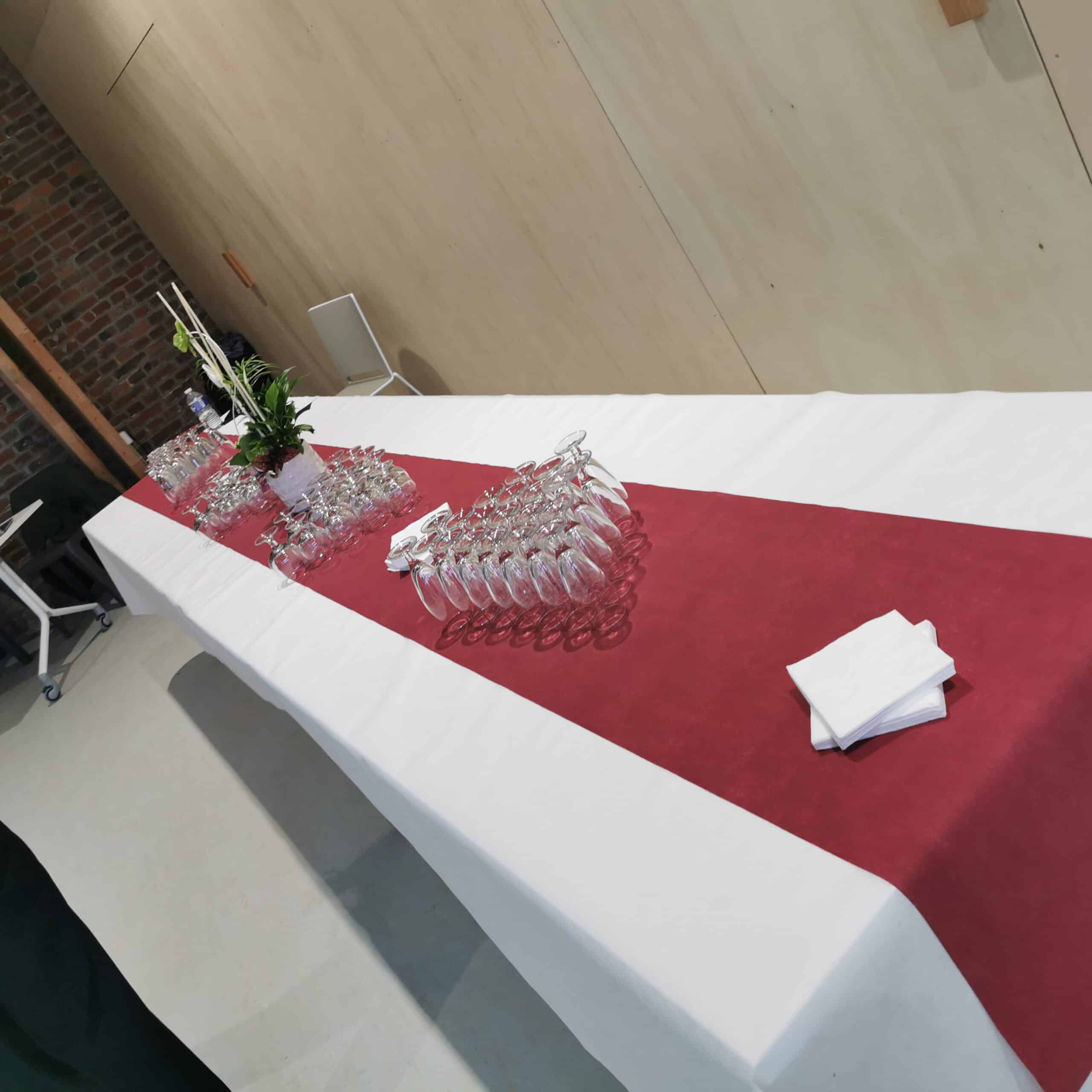 La Ferme des Ailleurs organise vos évènements, réceptions, teambuilding, ...