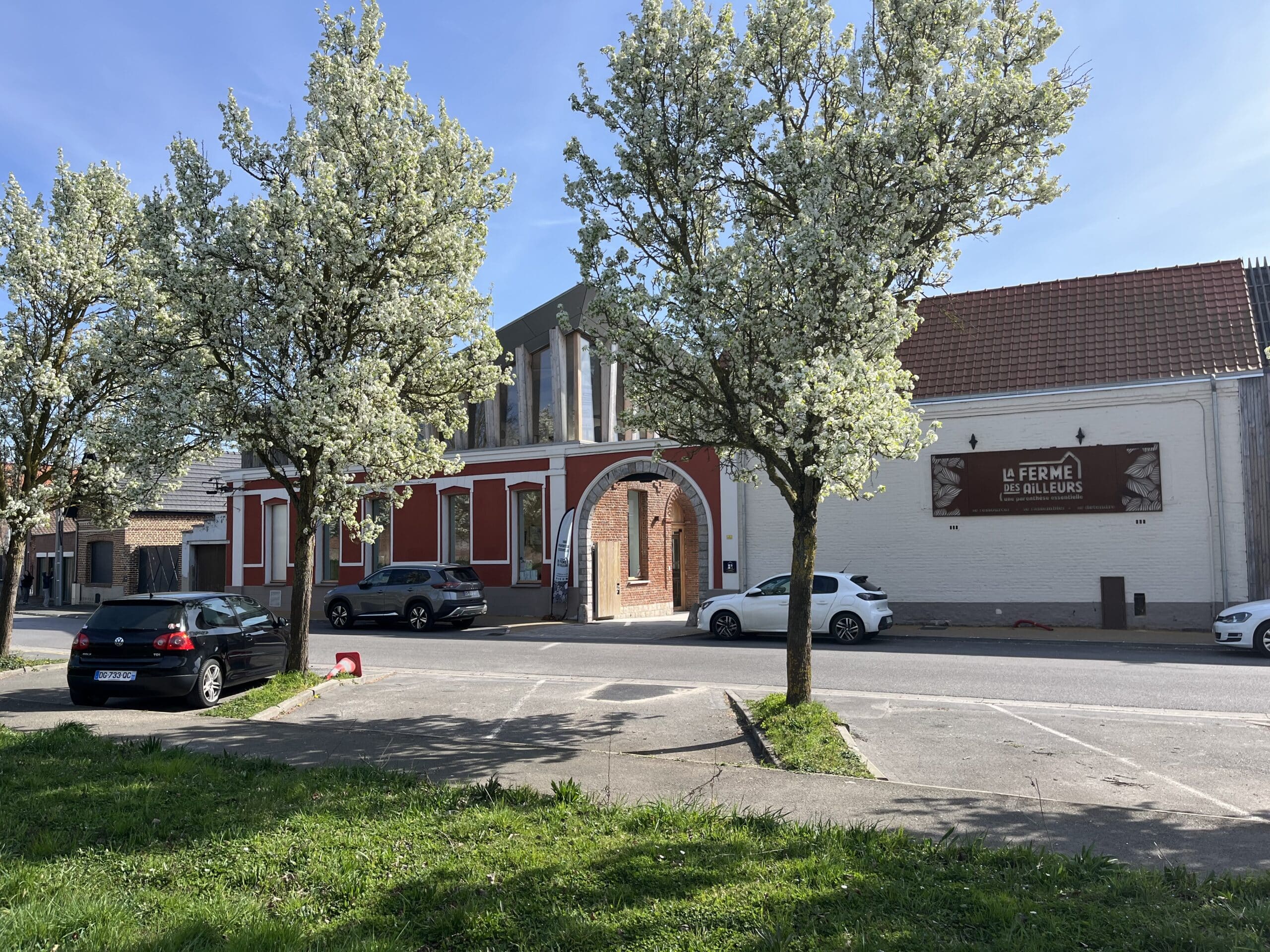Entrée de la Ferme des Ailleurs